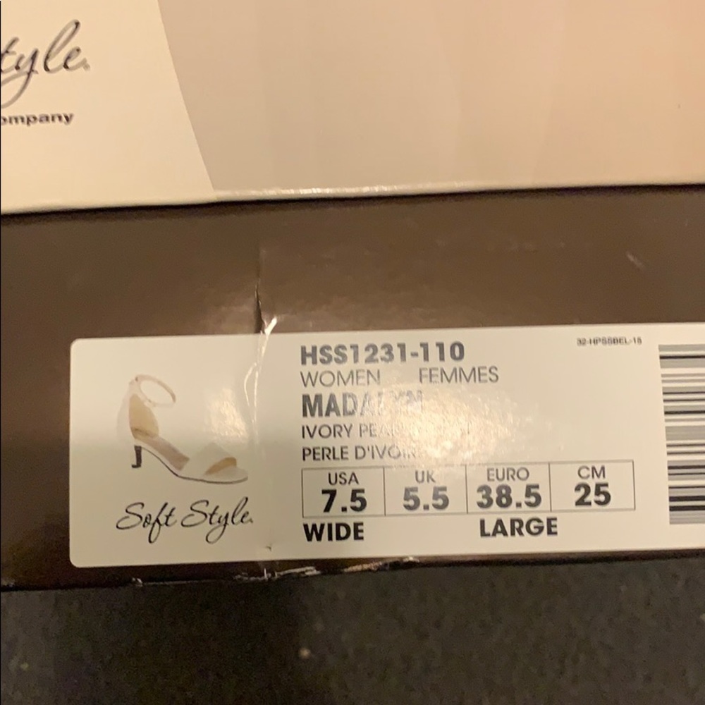 Brand new kitten heels